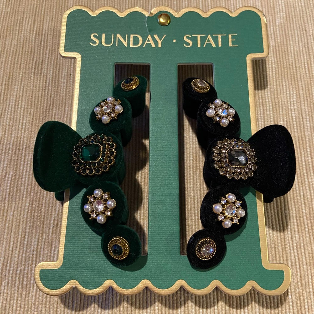 New Without Tags Jeweled Velvet Textured Hair Clips